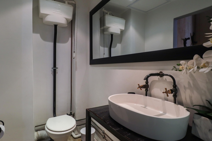 2 Bedroom Property for Sale in Woodstock Western Cape